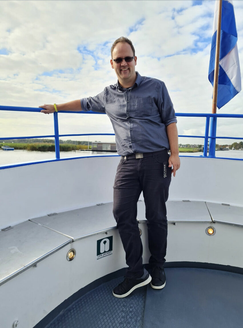 Profielfoto Danny staand op een boot